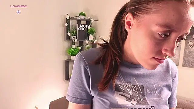 NenaWord's cam snapshot