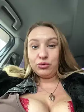 OlgaBuzzz's cam snapshot