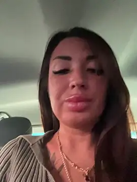 RuslanaXX live sex cam