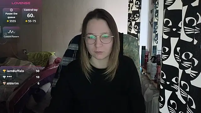 Ozalin_'s cam snapshot