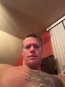 DILFiGuess1's cam snapshot