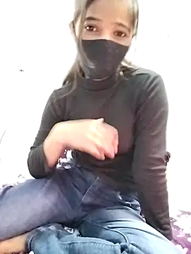 Cute-Naavya's cam snapshot