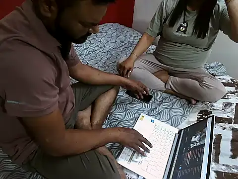 Lovelycouple25's cam snapshot