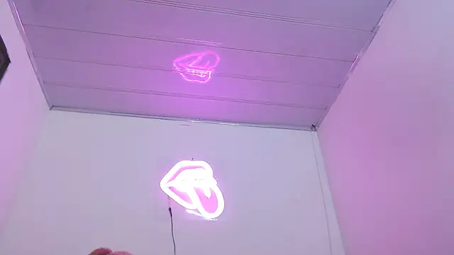 valerii_fox_69 live sex cam