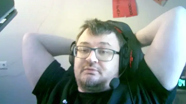 SirAbuser's cam snapshot