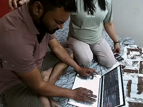 Lovelycouple25's cam snapshot