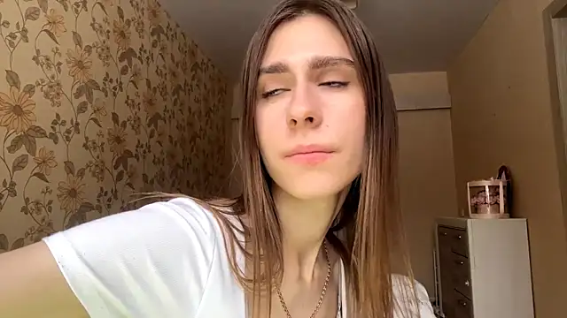 ElsieKuhlmann live sex cam