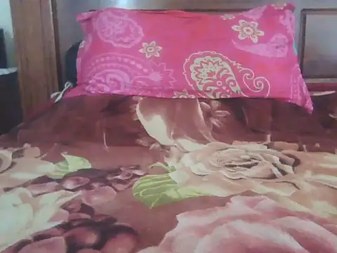 Nuttysub live sex cam