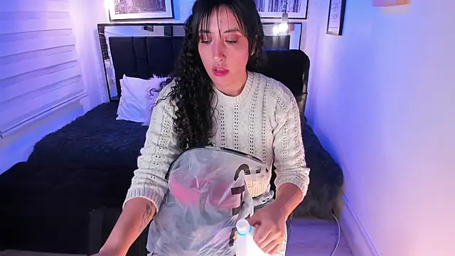 ladyraing's cam snapshot