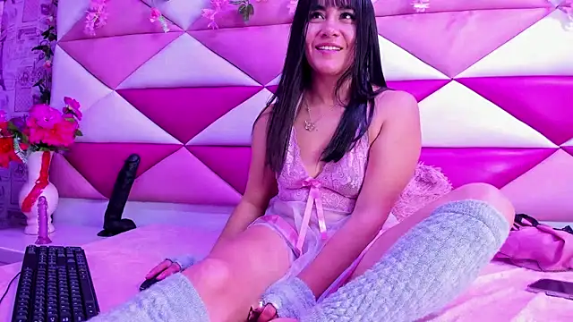Luna_Staar69 live sex cam