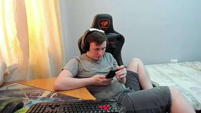 iliaskrislove live sex cam