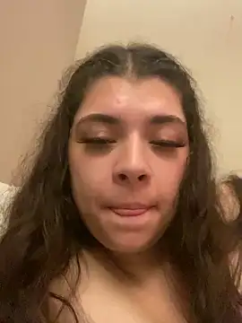 Salvibaddie's cam snapshot