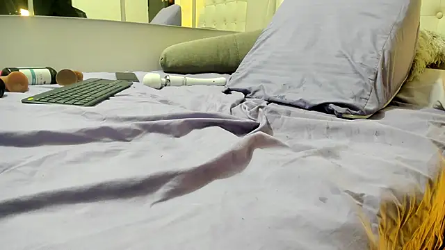 MiaEvans0's cam snapshot