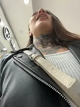 KishaMur's cam snapshot