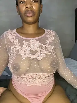 Curvyslut92's cam snapshot