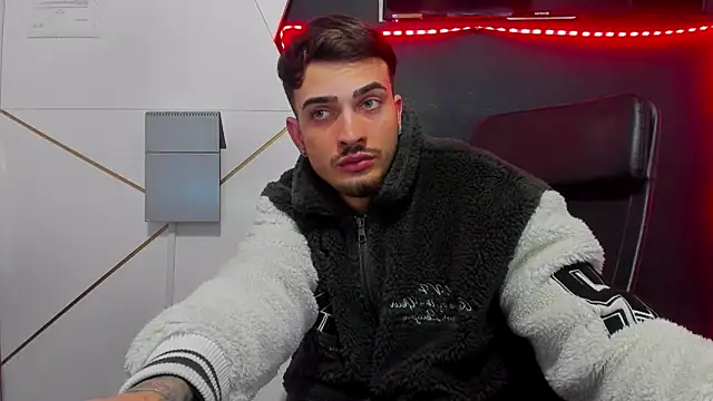 BrandonTate live sex cam