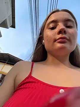 VineraSweet live sex cam