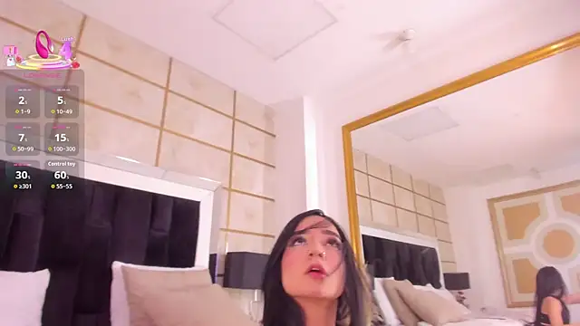 RoxyLior's cam snapshot