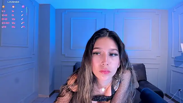TaraLawrence live sex cam