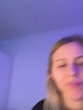 lunawolf21 live sex cam