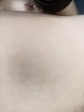 lovely_kitt's cam snapshot