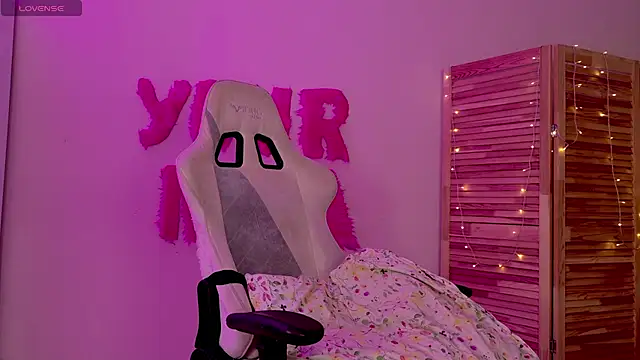 Miss_Mia_Murr's cam snapshot