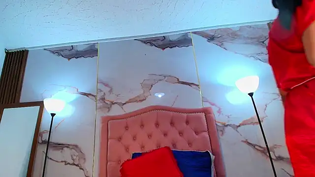 AlyaThompson's cam snapshot