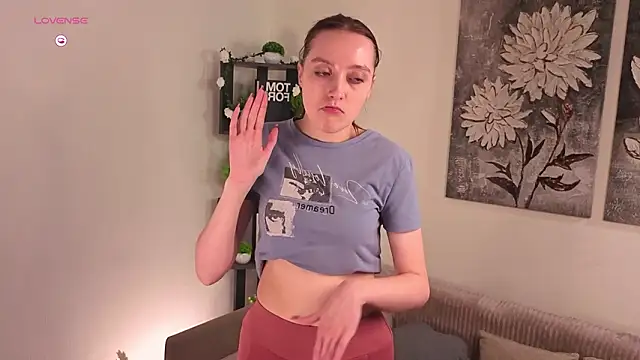 NenaWord's cam snapshot