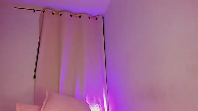 AmyStevenss's cam snapshot