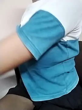 Frooty_11's cam snapshot