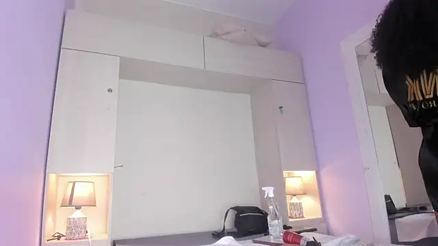 JoyceBlake's cam snapshot