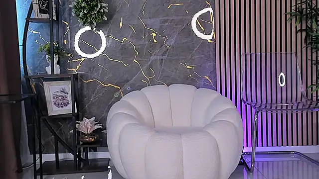 LylaRoze's cam snapshot