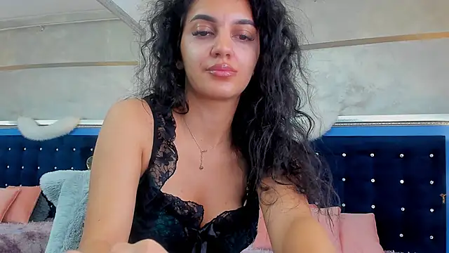 YasmineDelight's cam snapshot