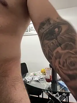 Youngmuscelfit9 live sex cam