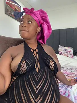 BQueen223 live sex cam