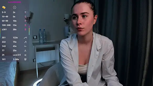 LuanaFincel live sex cam