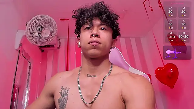 AkazaBoy_ live sex cam
