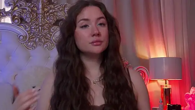 MeganStrain live sex cam