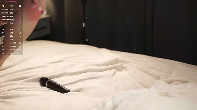 LettySlovacek live sex cam