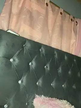 Emily_sharlot live sex cam