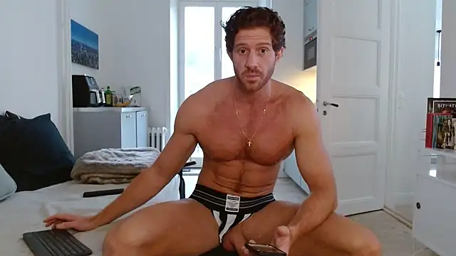 Italoalpha live sex cam