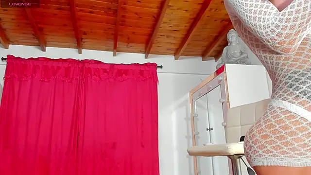 emily_hornett live sex cam