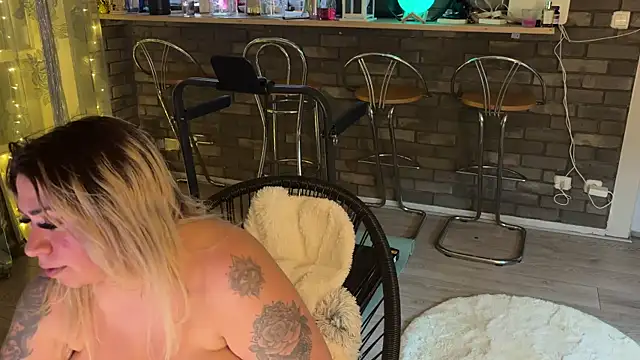 Monageil live sex cam