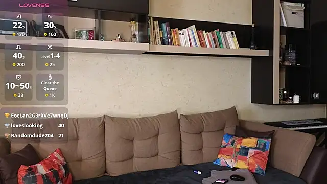 TheGoldenWoman's cam snapshot