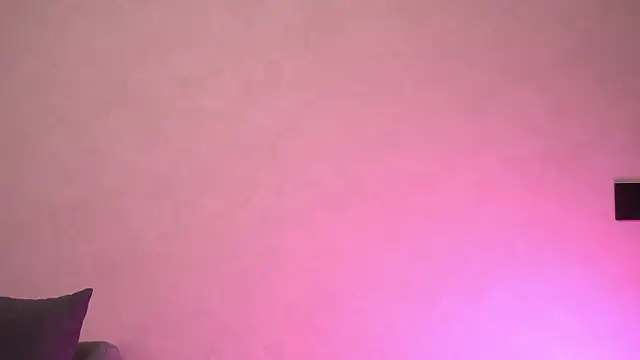 norakisses live sex cam