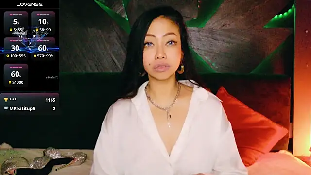 ElyaQuinn's cam snapshot