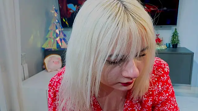 TawandaKerst's cam snapshot