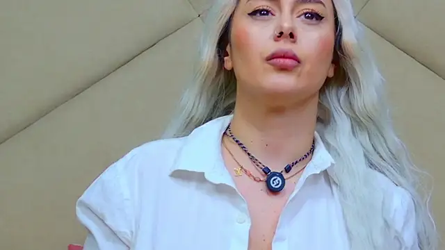 ChloeFrost live sex cam