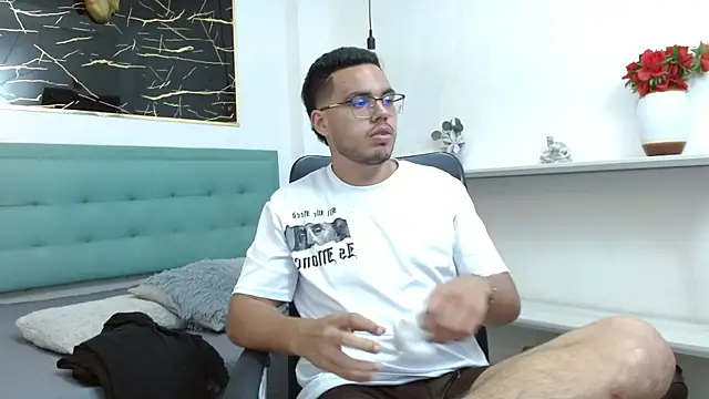 Trevor_Ash's cam snapshot