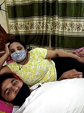 Romentic_Couple's cam snapshot